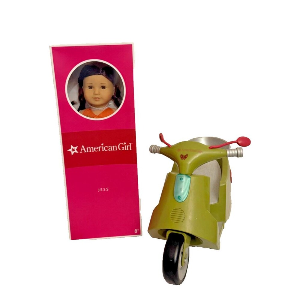 American Girl Jess McConnell GOTY 2006 Original Outfit Box Scooter GT2006 -NIB